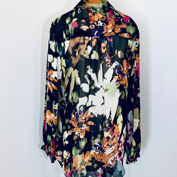 CAbi #146 Cascading Ruffle Tie Front Blouse Small - Picture 6 of 9